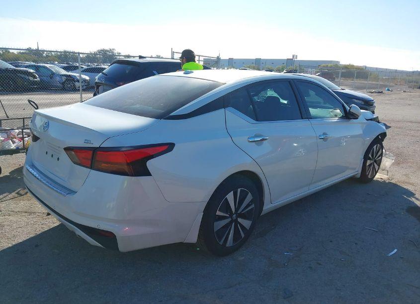 Photo 4 of 2019 Nissan Altima 2.5 SL (VIN 1N4BL4EVXKC216201)