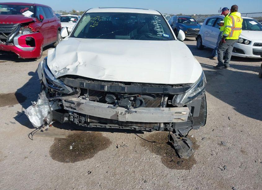 Photo 6 of 2019 Nissan Altima 2.5 SL (VIN 1N4BL4EVXKC216201)