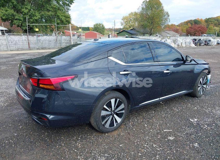 Photo 4 of 2020 Nissan Altima SL FWD (VIN 1N4BL4EVXLC163310)