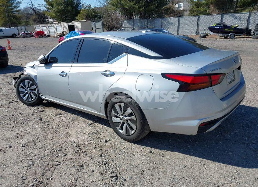 Photo 3 of 2020 Nissan Altima SL FWD (VIN 1N4BL4EVXLC163839)