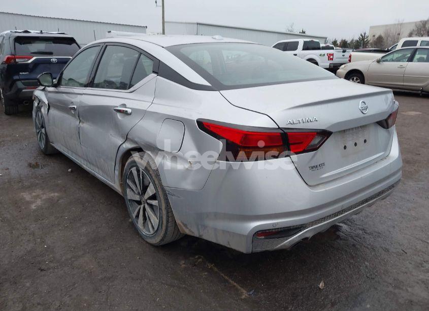 Photo 3 of 2020 Nissan Altima SL FWD (VIN 1N4BL4EVXLC164117)