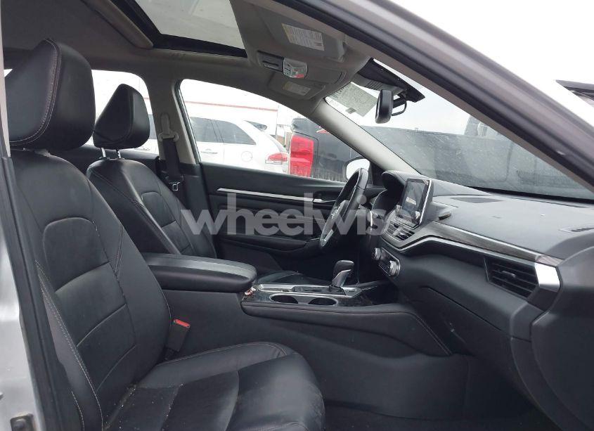 Photo 5 of 2020 Nissan Altima SL FWD (VIN 1N4BL4EVXLC164117)