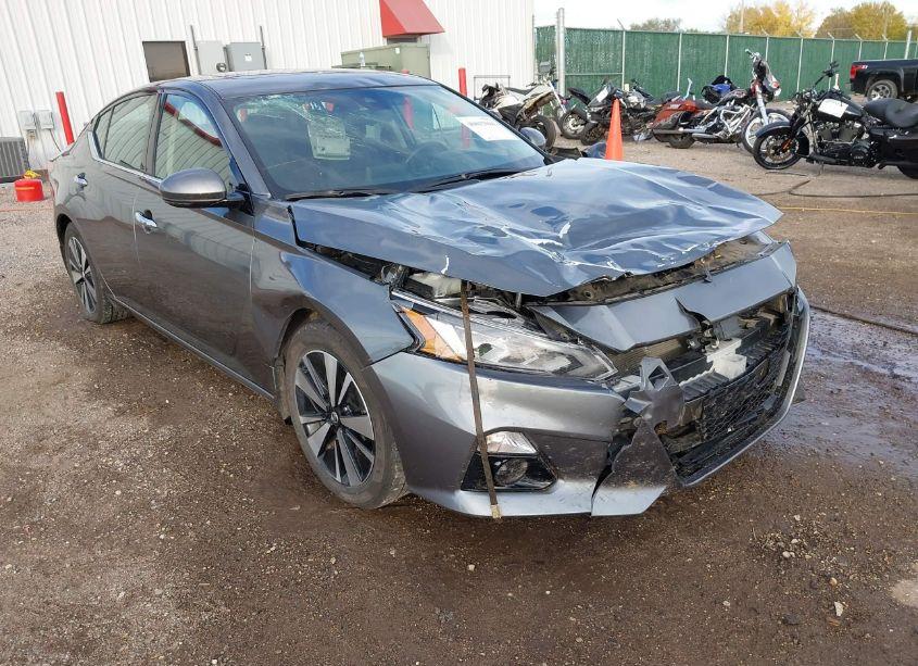 2022 Nissan Altima SL FWD (VIN 1N4BL4EVXNN397857) main photo