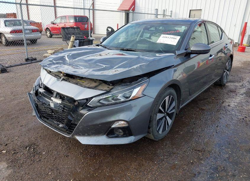 Photo 2 of 2022 Nissan Altima SL FWD (VIN 1N4BL4EVXNN397857)