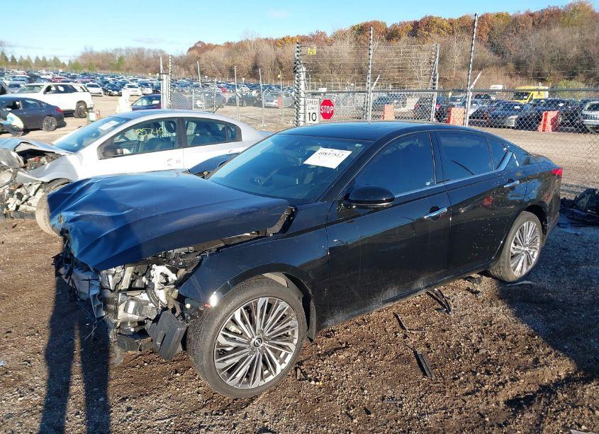Photo 2 of 2023 Nissan Altima SL INTELLIGENT AWD (VIN 1N4BL4EW0PN347061)