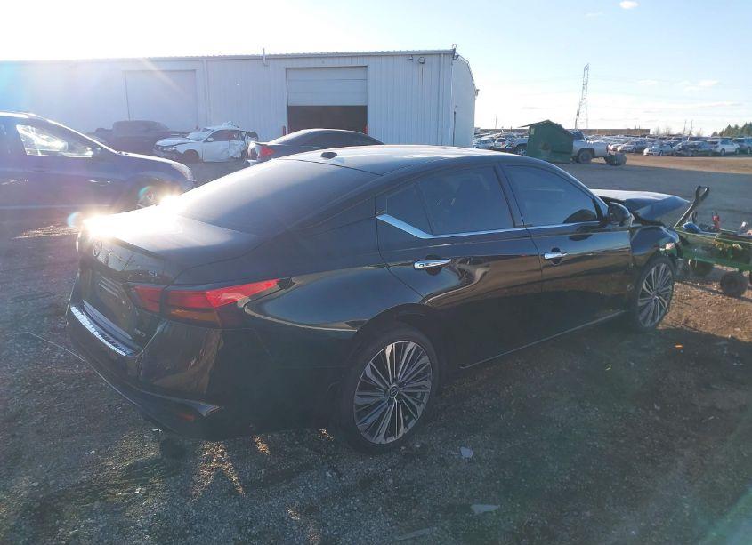 Photo 4 of 2023 Nissan Altima SL INTELLIGENT AWD (VIN 1N4BL4EW0PN347061)