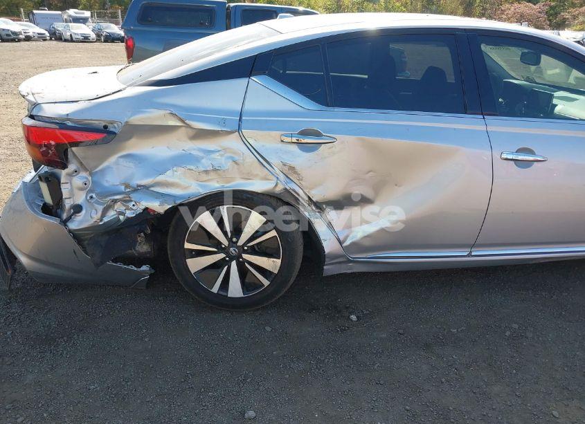 Photo 6 of 2019 Nissan Altima 2.5 SL (VIN 1N4BL4EW1KC138920)