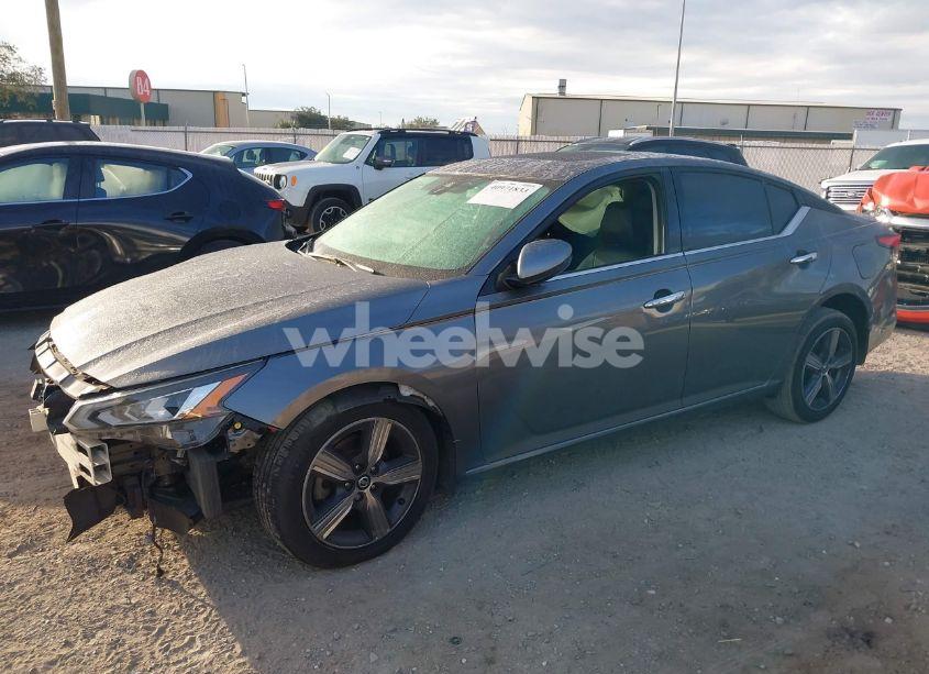 Photo 2 of 2020 Nissan Altima SL INTELLIGENT AWD (VIN 1N4BL4EW1LC197922)