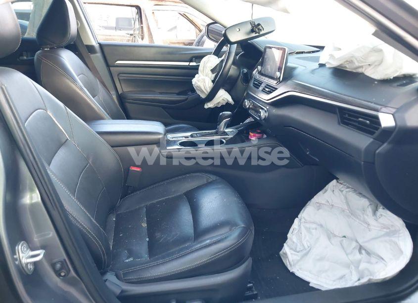 Photo 5 of 2020 Nissan Altima SL INTELLIGENT AWD (VIN 1N4BL4EW1LC197922)