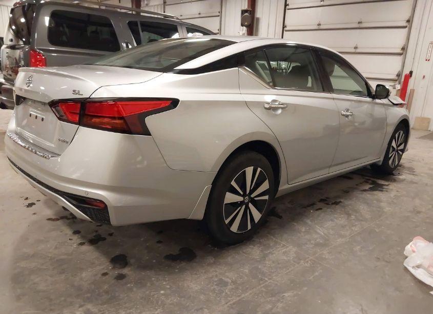 Photo 4 of 2021 Nissan Altima SL INTELLIGENT AWD (VIN 1N4BL4EW1MN325775)