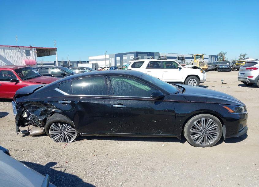 Photo 13 of 2023 Nissan Altima SL INTELLIGENT AWD (VIN 1N4BL4EW1PN342533)
