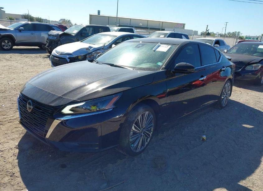 Photo 2 of 2023 Nissan Altima SL INTELLIGENT AWD (VIN 1N4BL4EW1PN342533)