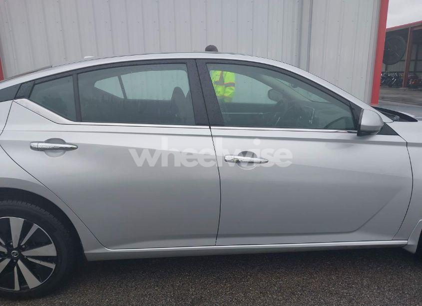 Photo 13 of 2019 Nissan Altima 2.5 SL (VIN 1N4BL4EW2KC196700)