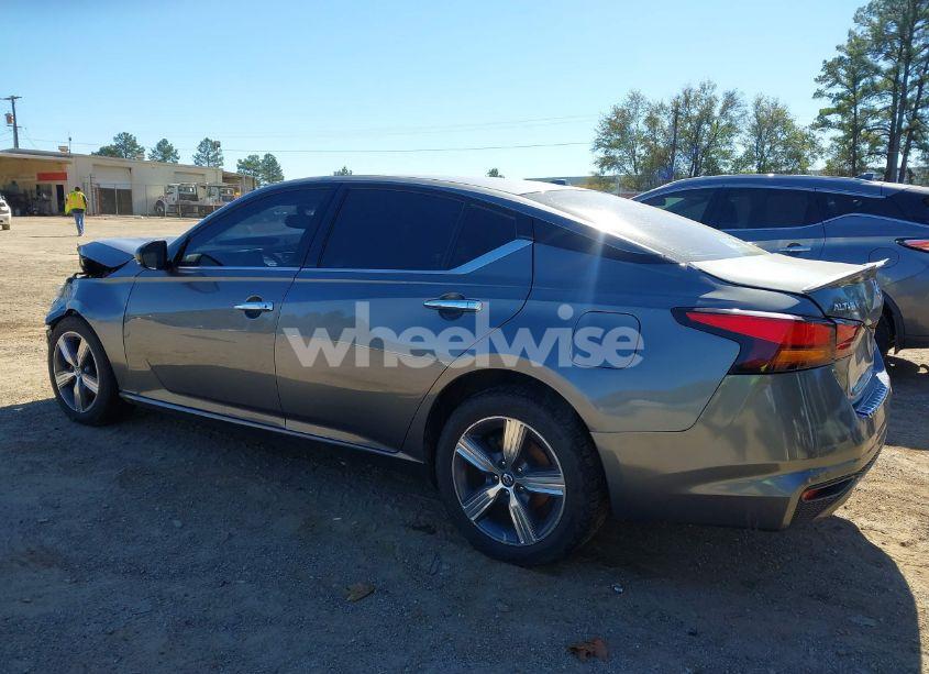 Photo 3 of 2019 Nissan Altima 2.5 SL (VIN 1N4BL4EW3KC191988)