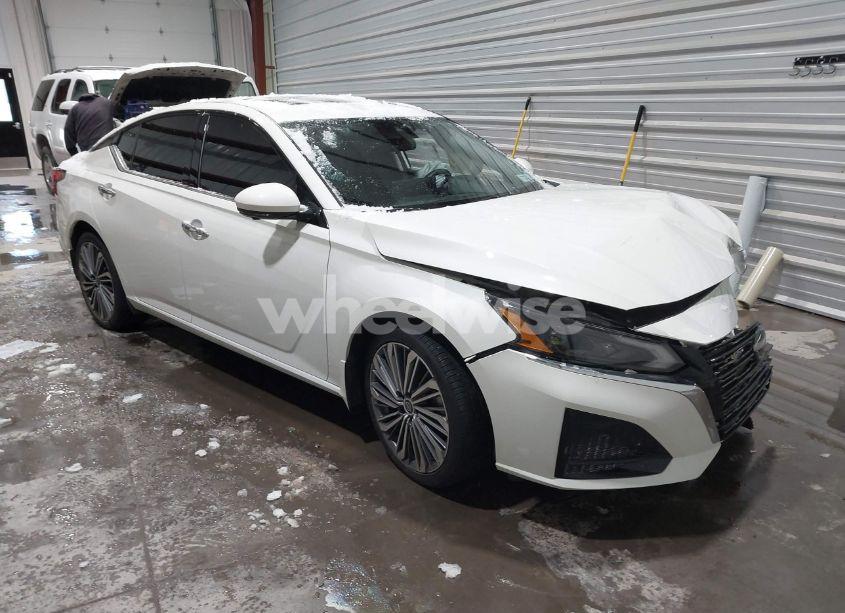 2023 Nissan Altima SL INTELLIGENT AWD (VIN 1N4BL4EW3PN303751) main photo