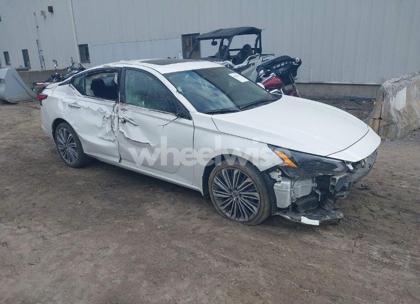 2024 Nissan Altima 2.5 SL (VIN 1N4BL4EW3RN304224) main photo