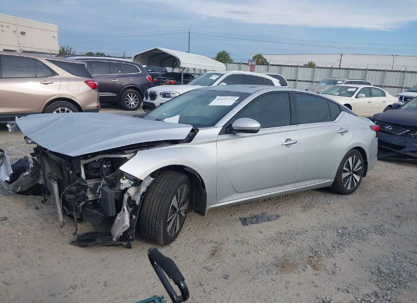 Photo 2 of 2022 Nissan Altima SL INTELLIGENT AWD (VIN 1N4BL4EW4NN308776)