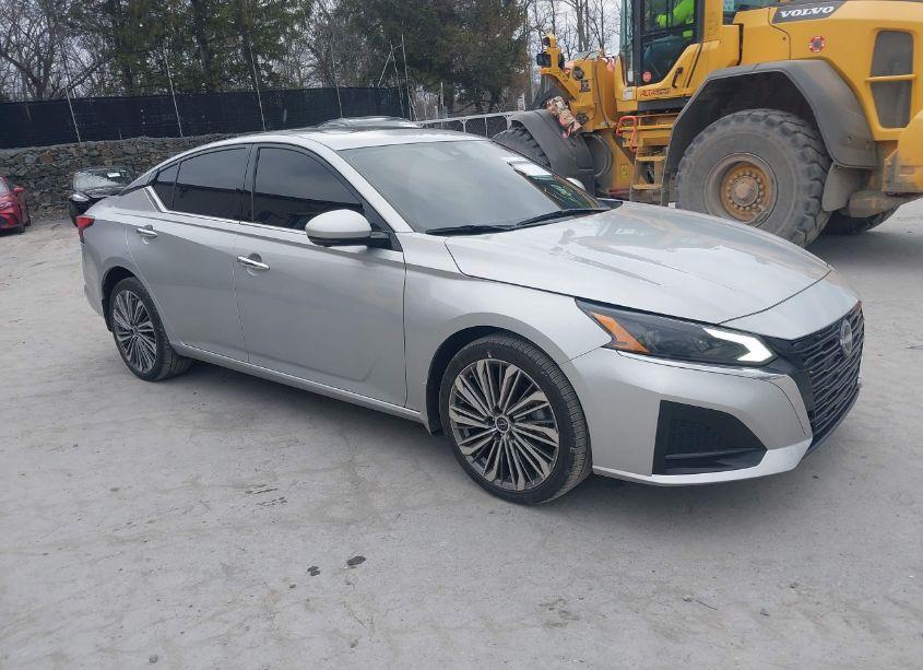 2023 Nissan Altima SL INTELLIGENT AWD (VIN 1N4BL4EW4PN300986) main photo