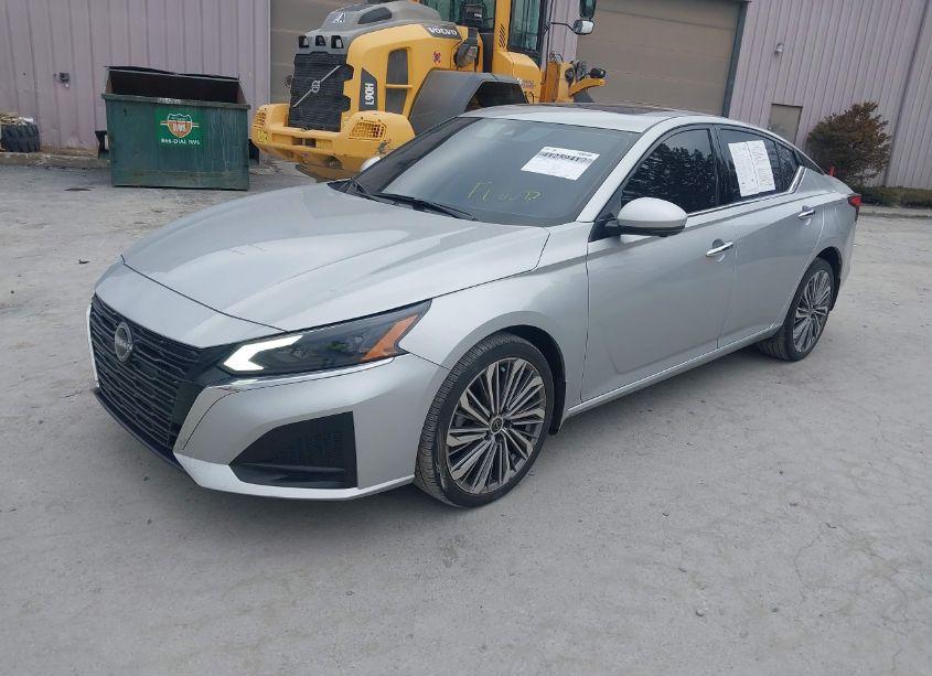 Photo 2 of 2023 Nissan Altima SL INTELLIGENT AWD (VIN 1N4BL4EW4PN300986)