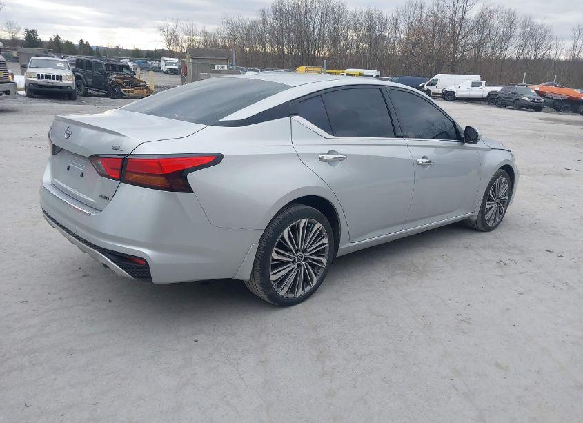 Photo 4 of 2023 Nissan Altima SL INTELLIGENT AWD (VIN 1N4BL4EW4PN300986)
