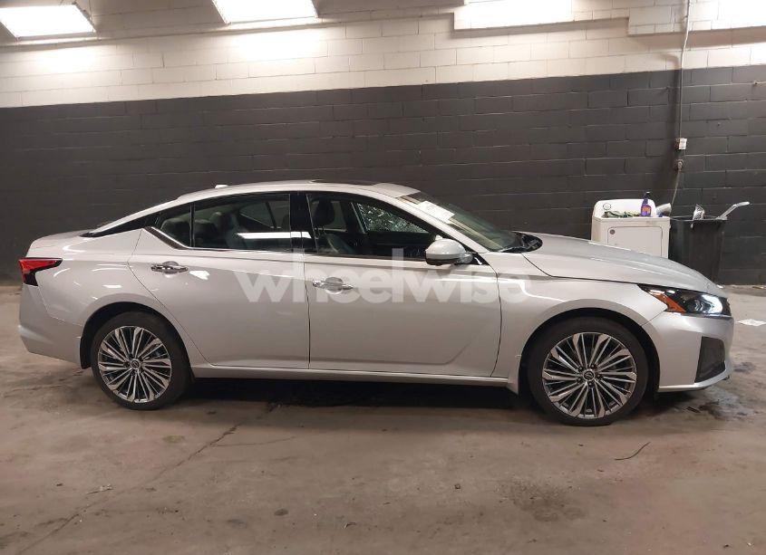 Photo 14 of 2024 Nissan Altima 2.5 SL (VIN 1N4BL4EW4RN332467)