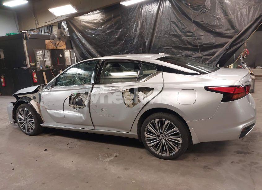 Photo 15 of 2024 Nissan Altima 2.5 SL (VIN 1N4BL4EW4RN332467)