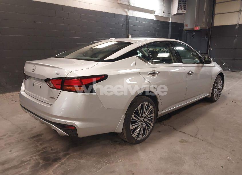 Photo 4 of 2024 Nissan Altima 2.5 SL (VIN 1N4BL4EW4RN332467)