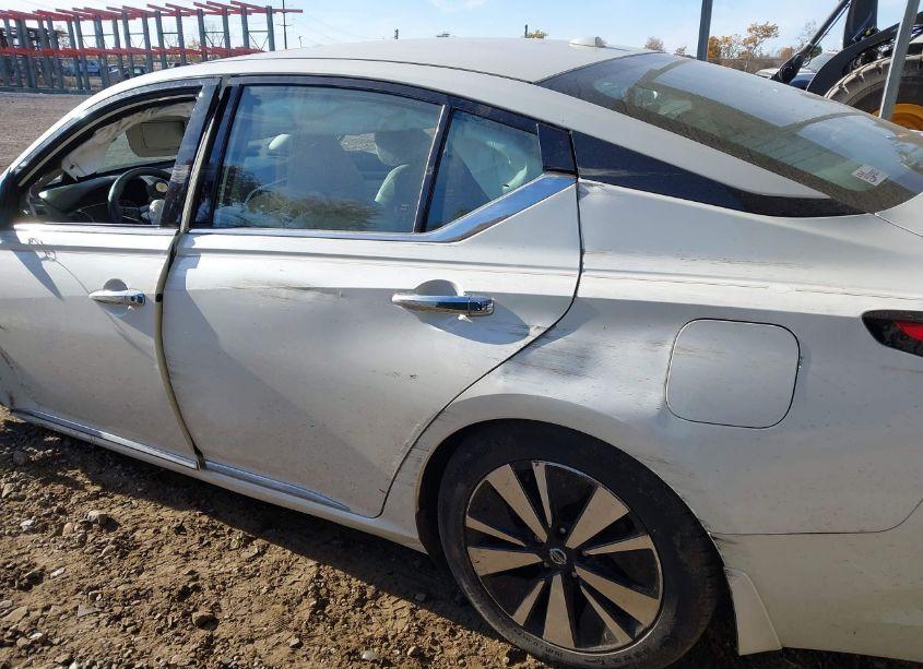 Photo 17 of 2019 Nissan Altima 2.5 SL (VIN 1N4BL4EW5KC134028)