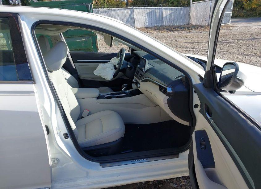 Photo 5 of 2019 Nissan Altima 2.5 SL (VIN 1N4BL4EW5KC134028)