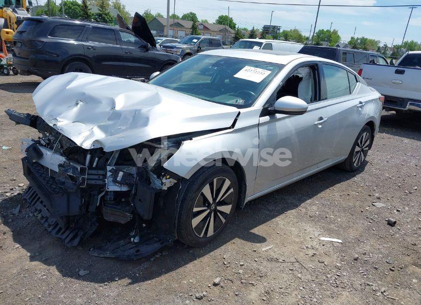 Photo 2 of 2019 Nissan Altima 2.5 SL (VIN 1N4BL4EW5KC172679)
