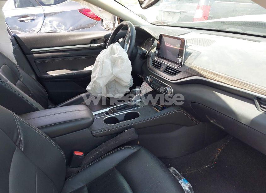 Photo 5 of 2019 Nissan Altima 2.5 SL (VIN 1N4BL4EW5KC172679)