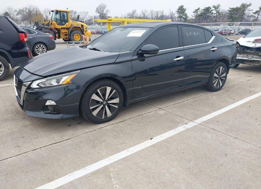 Photo 2 of 2020 Nissan Altima SL INTELLIGENT AWD (VIN 1N4BL4EW5LN307942)