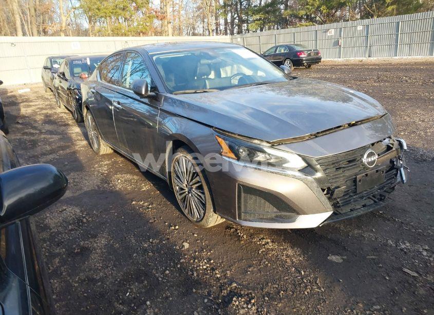 2023 Nissan Altima SL INTELLIGENT AWD (VIN 1N4BL4EW6PN340003) main photo