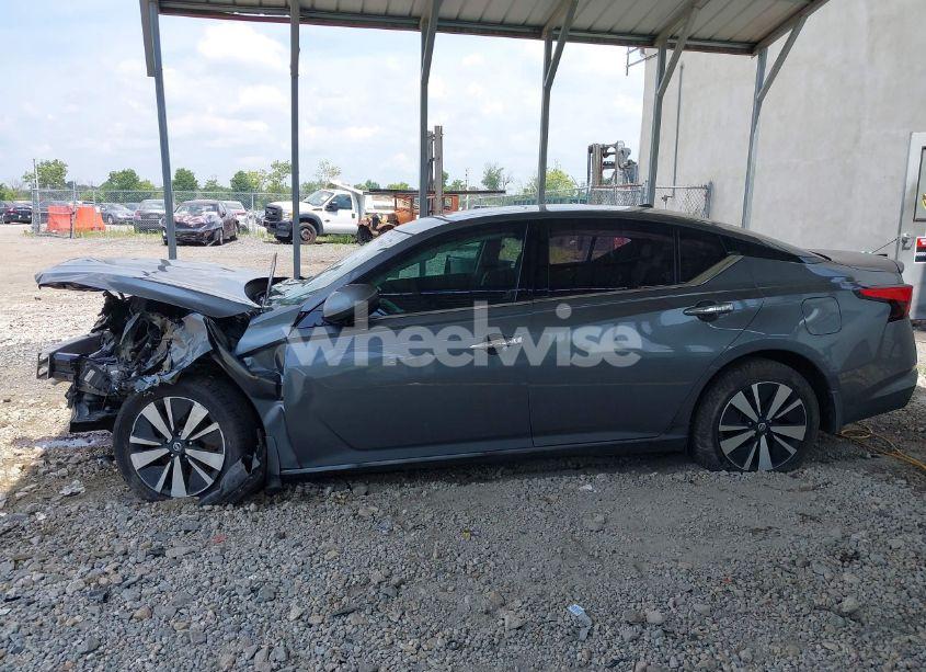 Photo 15 of 2019 Nissan Altima 2.5 SL (VIN 1N4BL4EW9KC133318)