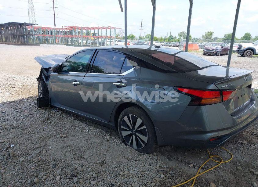 Photo 3 of 2019 Nissan Altima 2.5 SL (VIN 1N4BL4EW9KC133318)