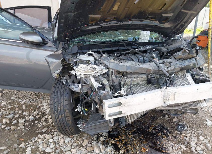 Photo 6 of 2019 Nissan Altima 2.5 SL (VIN 1N4BL4EW9KC133318)