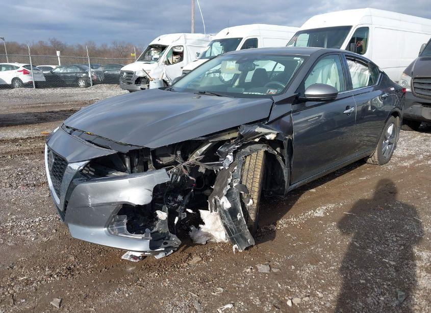 Photo 2 of 2019 Nissan Altima 2.5 SL (VIN 1N4BL4EW9KC180249)