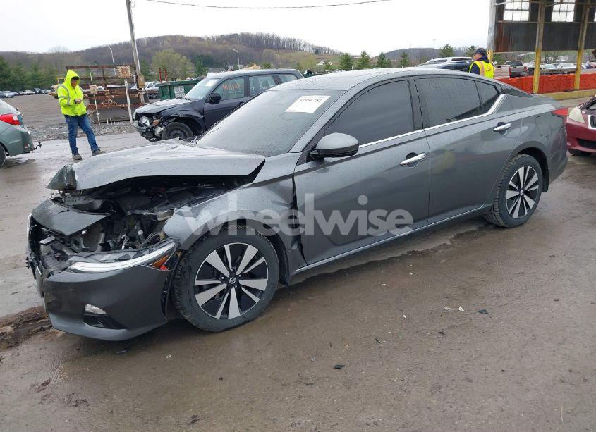 Photo 2 of 2019 Nissan Altima 2.5 SL (VIN 1N4BL4EW9KC222726)