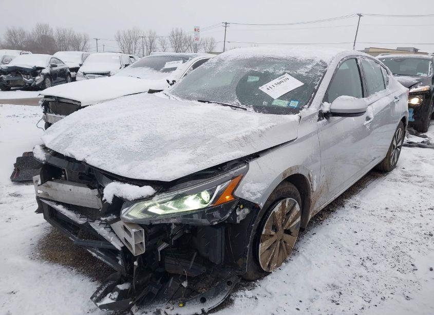 Photo 2 of 2019 Nissan Altima 2.5 SL (VIN 1N4BL4EW9KC225156)