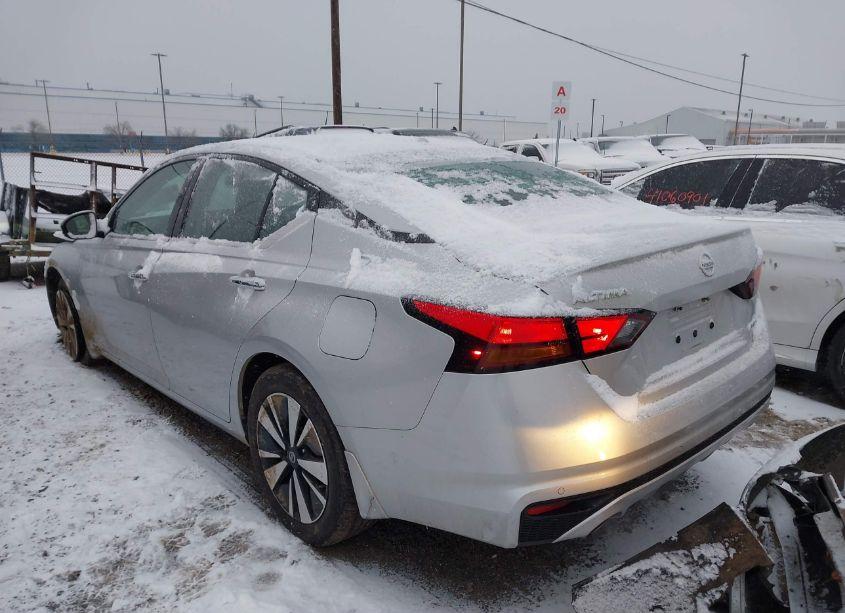 Photo 3 of 2019 Nissan Altima 2.5 SL (VIN 1N4BL4EW9KC225156)