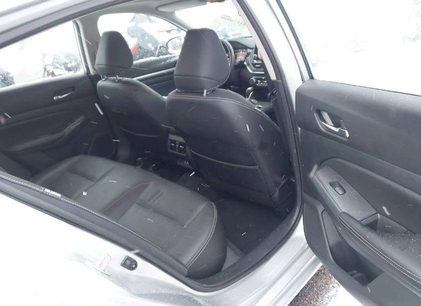 Photo 8 of 2019 Nissan Altima 2.5 SL (VIN 1N4BL4EW9KC225156)