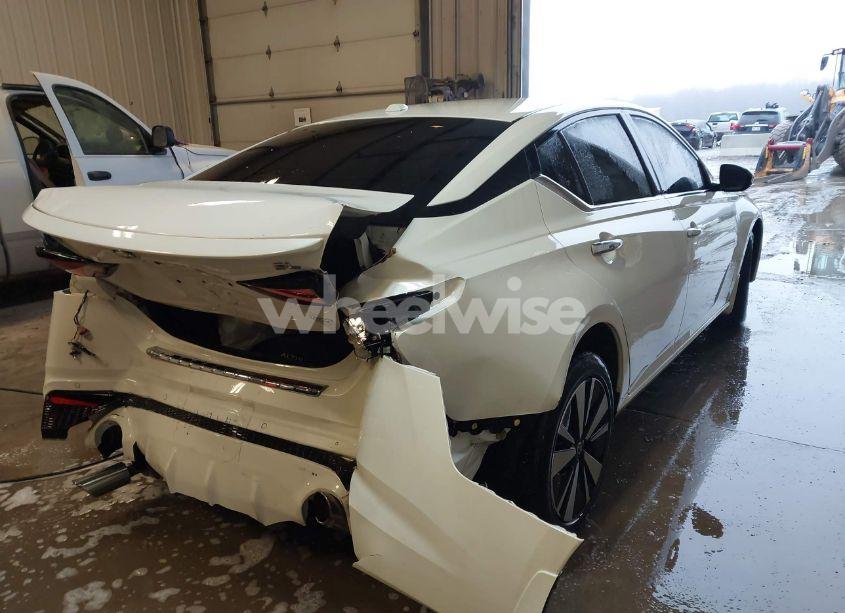 Photo 4 of 2021 Nissan Altima SL INTELLIGENT AWD (VIN 1N4BL4EW9MN335793)