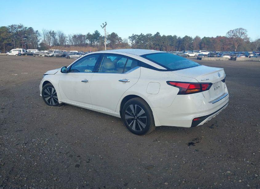 Photo 3 of 2021 Nissan Altima SL INTELLIGENT AWD (VIN 1N4BL4EW9MN398120)