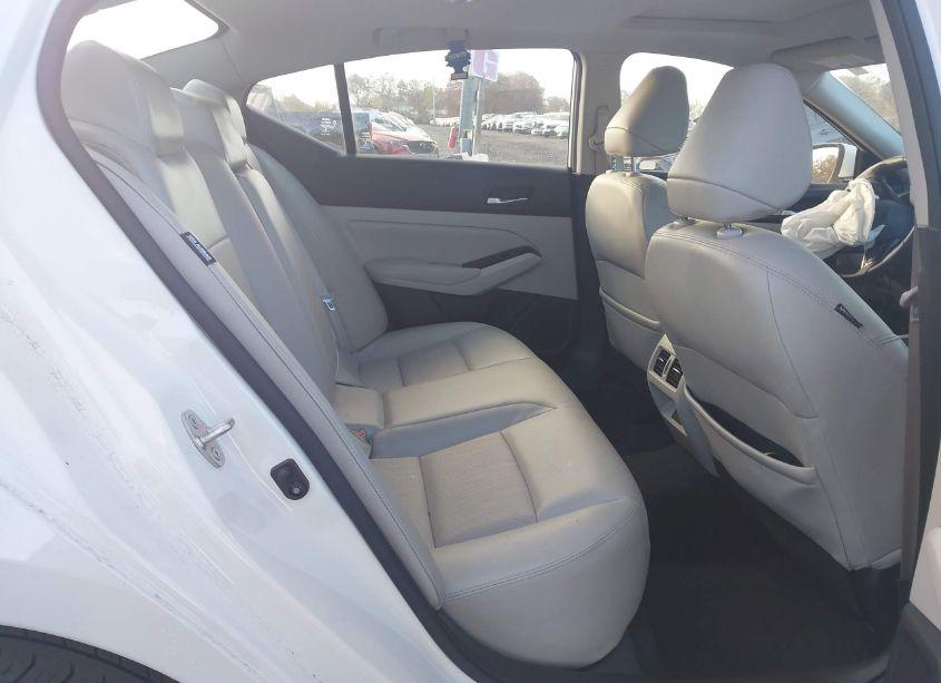 Photo 8 of 2021 Nissan Altima SL INTELLIGENT AWD (VIN 1N4BL4EW9MN398120)