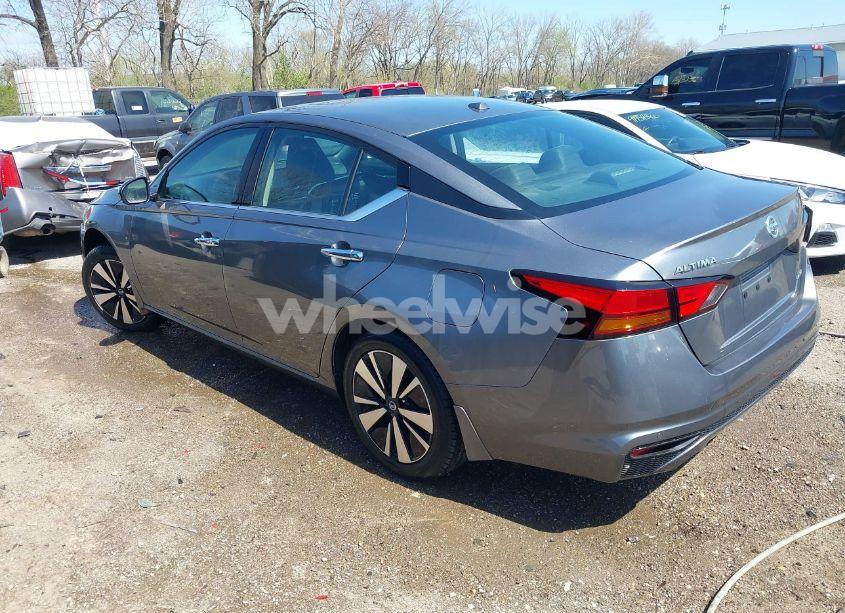 Photo 3 of 2019 Nissan Altima 2.5 SL (VIN 1N4BL4EWXKC132775)