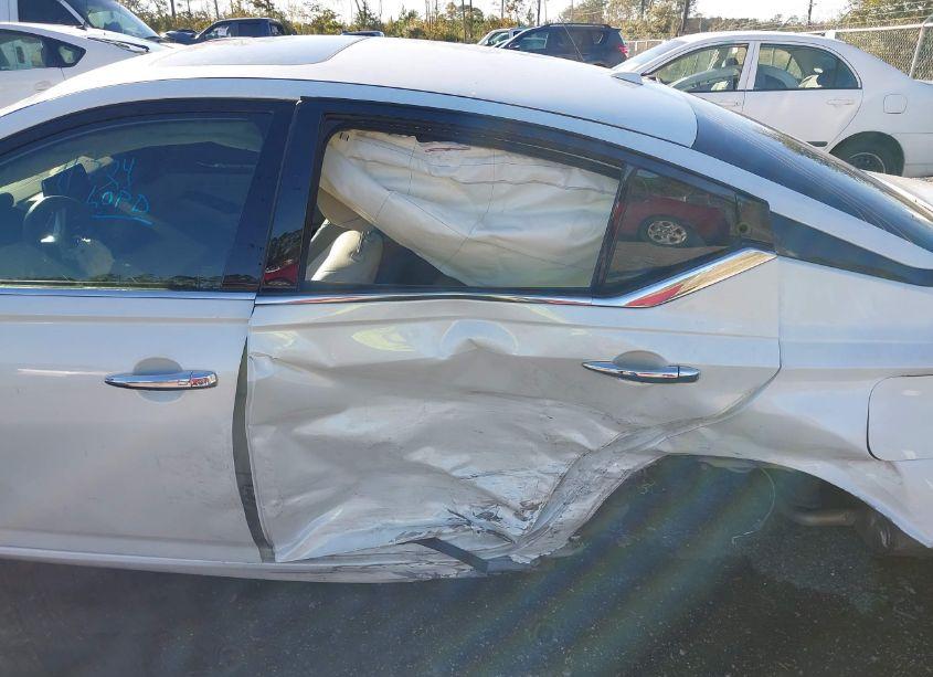 Photo 6 of 2020 Nissan Altima PLATINUM FWD (VIN 1N4BL4FV0LC146384)