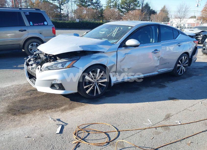Photo 2 of 2020 Nissan Altima PLATINUM FWD (VIN 1N4BL4FV2LC246552)