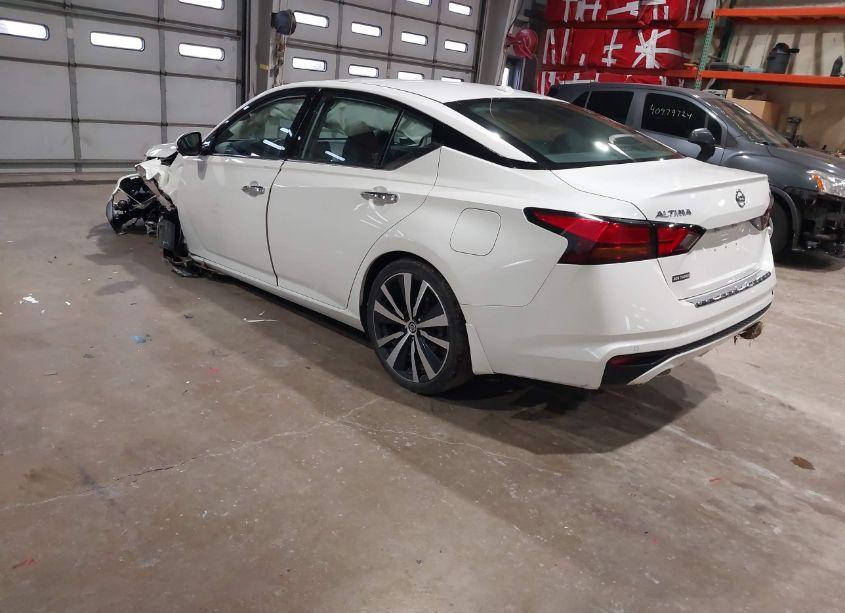 Photo 3 of 2020 Nissan Altima PLATINUM FWD (VIN 1N4BL4FV2LN303269)