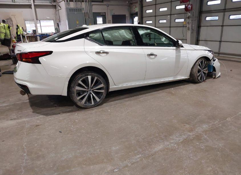 Photo 4 of 2020 Nissan Altima PLATINUM FWD (VIN 1N4BL4FV2LN303269)