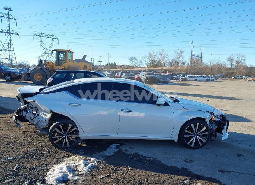 Photo 13 of 2020 Nissan Altima PLATINUM FWD (VIN 1N4BL4FV3LN304396)